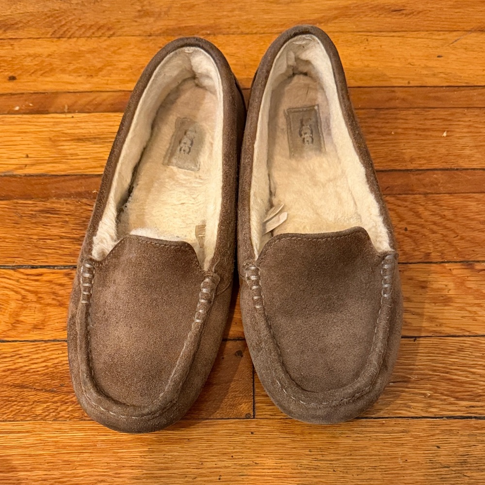 UGG Women’s Ansley Tan Suede Slip-Ons